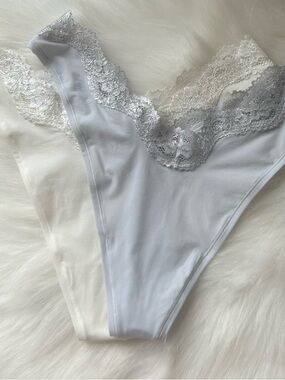 SKIMS Fits Everybody 2 Pair Lace Dipped Thong Size XL